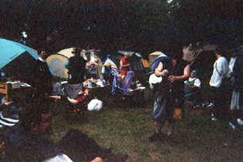 tadcamp_bustling-dark